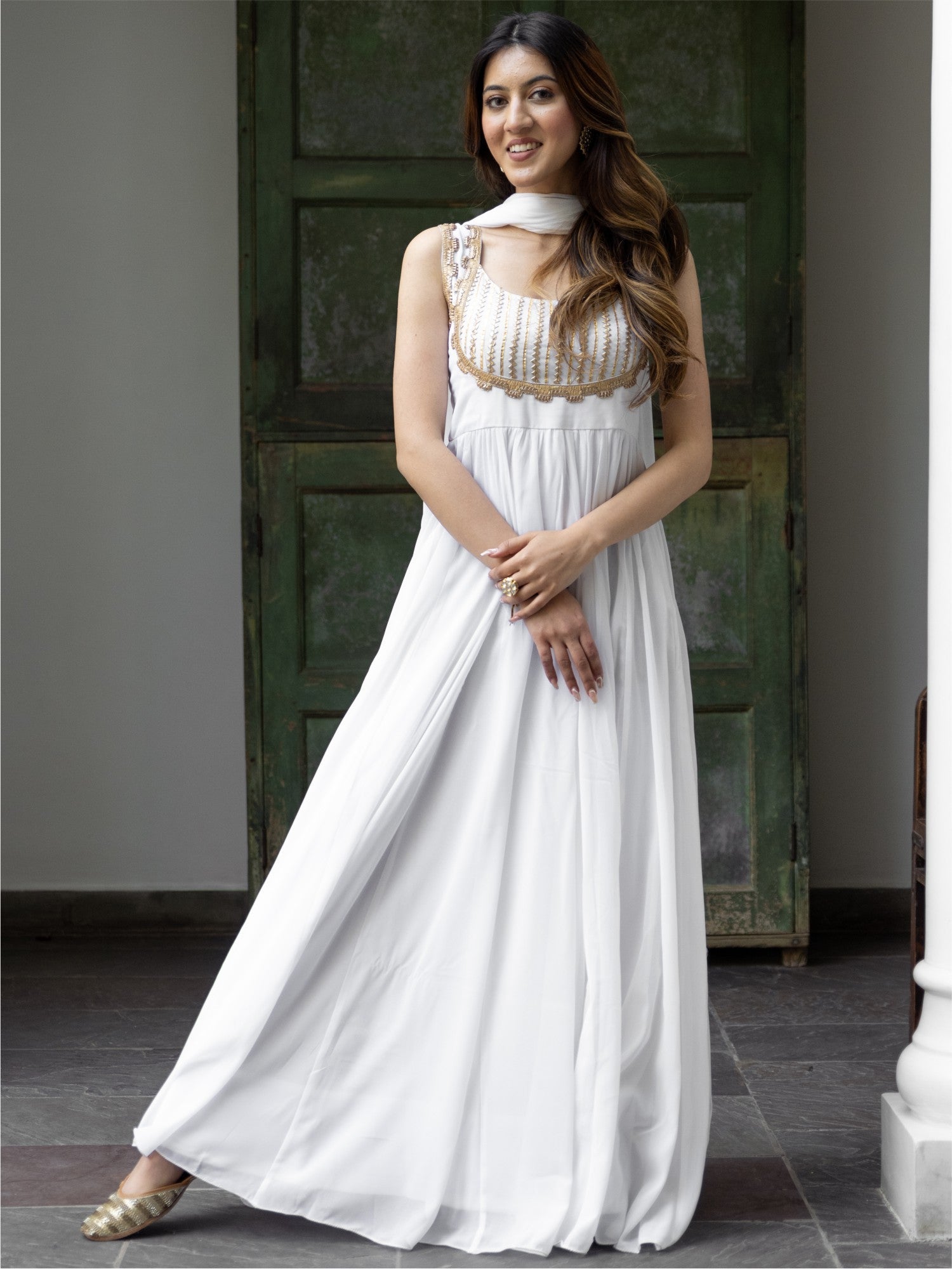 White Georgette Anarkali Set XXXL White Georgette Anarkali Set XXXL