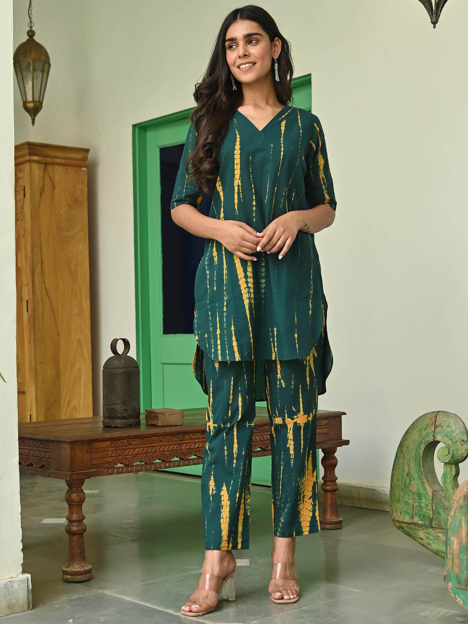 Women Blue Shibori Printed Straight Kurta
