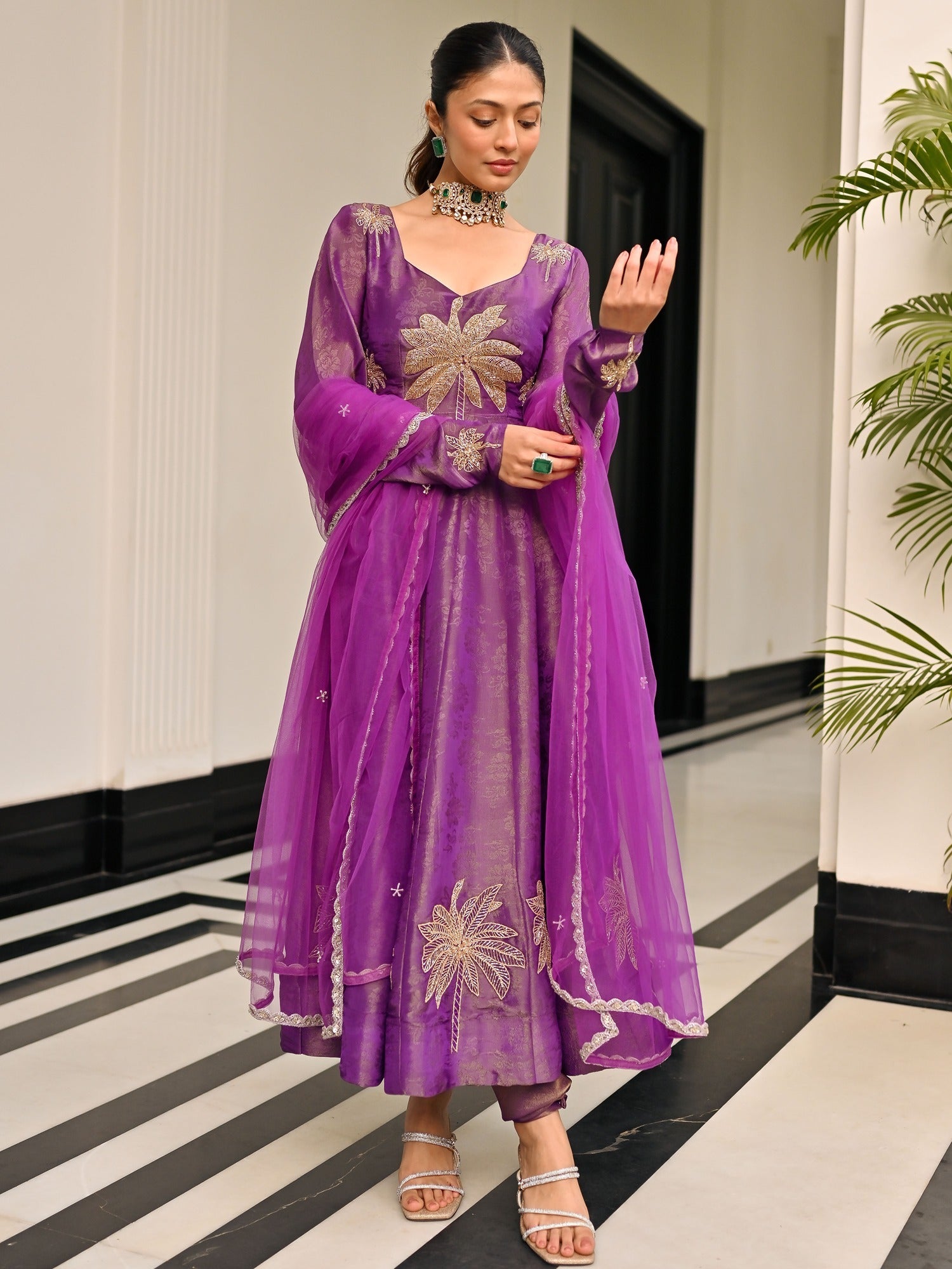 purple anarkali dress Hand Embroidered Anarkali Dress/purple Anarkali Suit Set/purple Hand Work Anarkali Usa/indian Dresses/purple Sleeveless Embroidered Anarkali