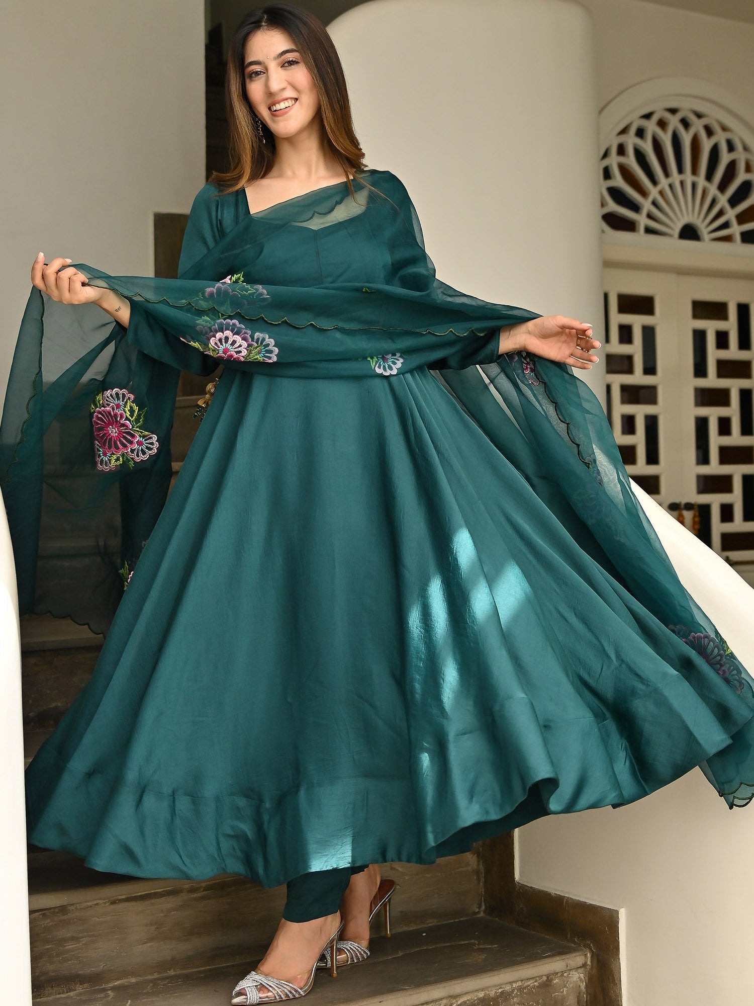 Buy Green Anarkali Embroidered Dupatta Online - Lavanya The Label Buy Green Anarkali Embroidered Dupatta Online - Lavanya The Label