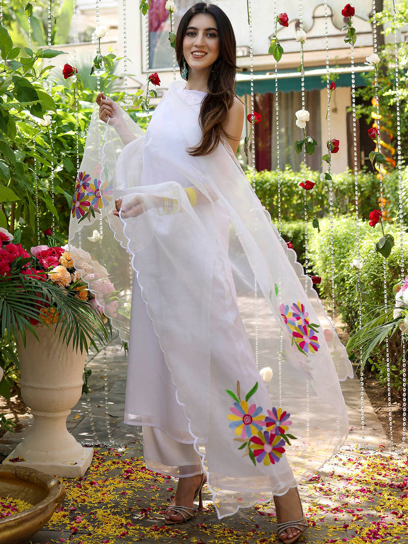 Minted Glow Kurta Set with Embroidery Details