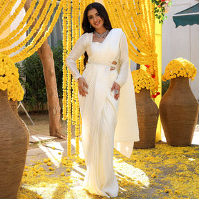 Tips and tricks to rock your white saree in style