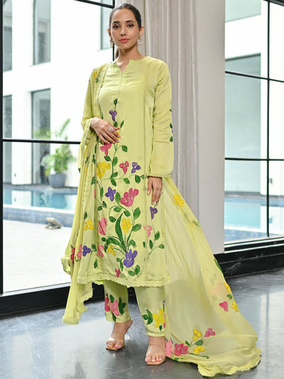 Kaarigiri Green Kurta Set