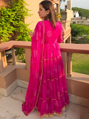 Pink Bhandhej Anarkali