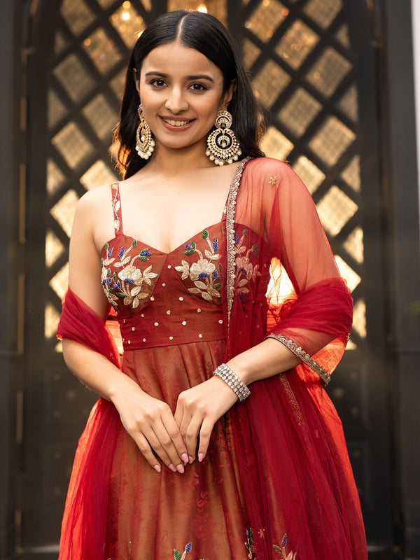 RAJNANDINI – MAROON MEHKAAR ANARKALI
