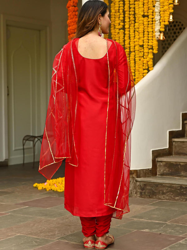 Red - Mahira Slub Silk Straight Plain Kurta with Patchwork