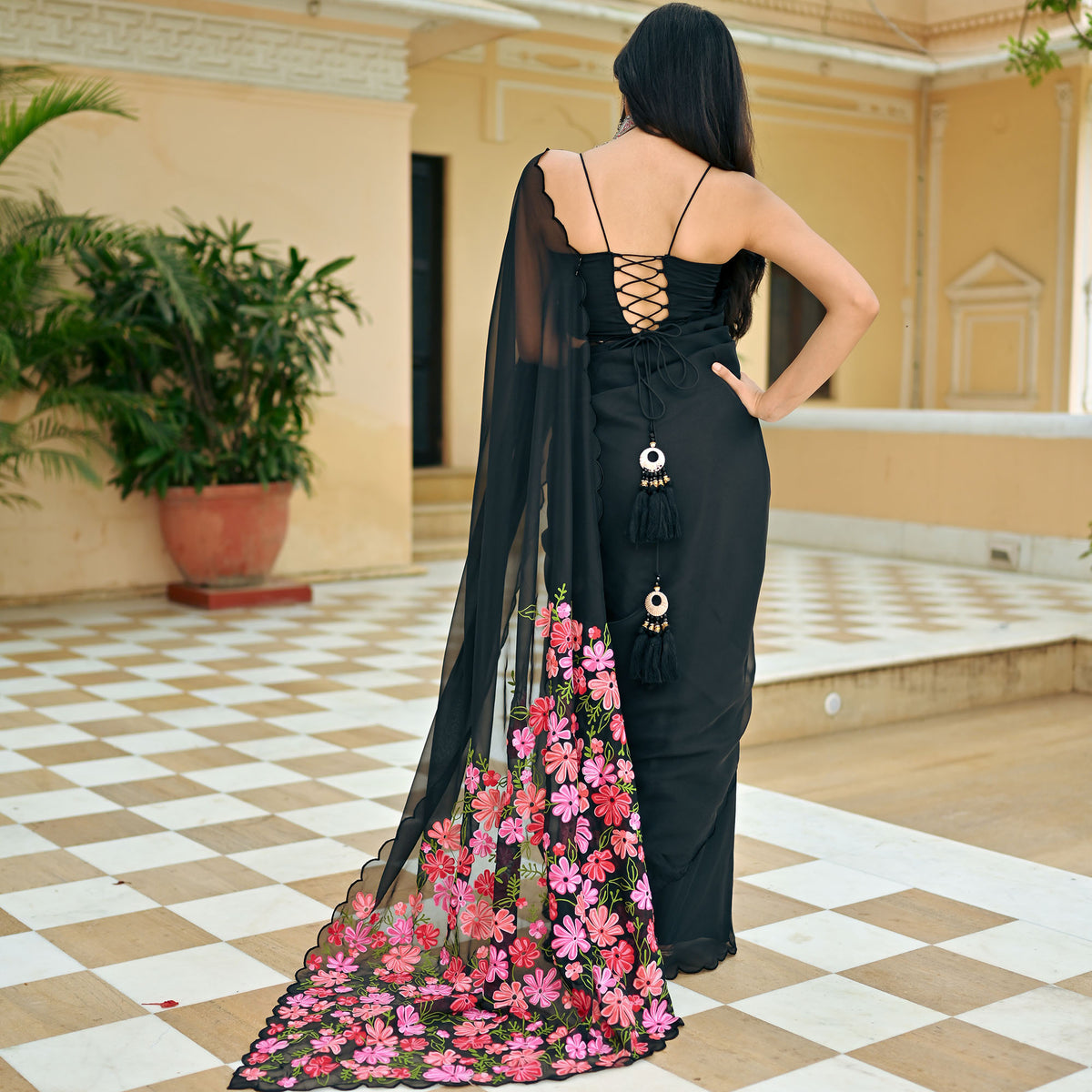 7 Different Old Saree Dress Design That You Need TO Try