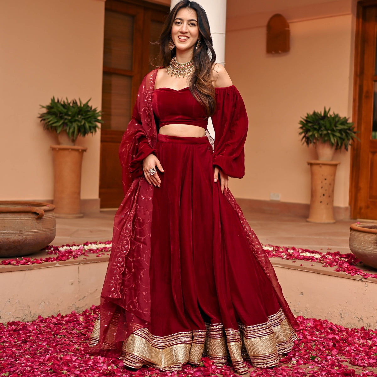 Traditional Dress for Women- Buy Women's Traditional Wear Sarees, Bridal  Lehengas- Mohey