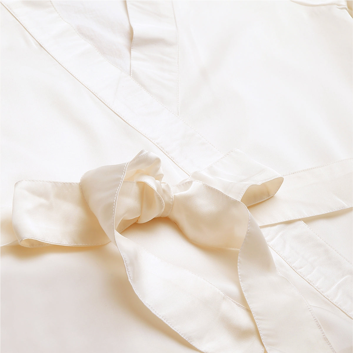 Bridesmaid Embroidered White Silk Robe